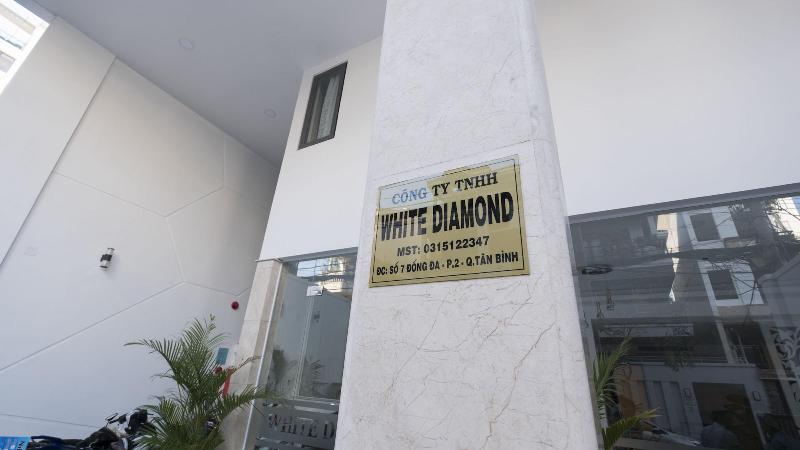 White Diamond Hotel   Airport