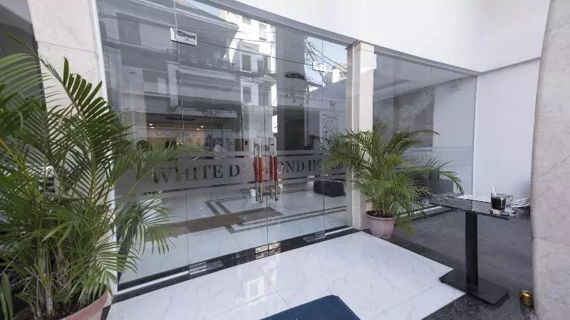 White Diamond Hotel   Airport