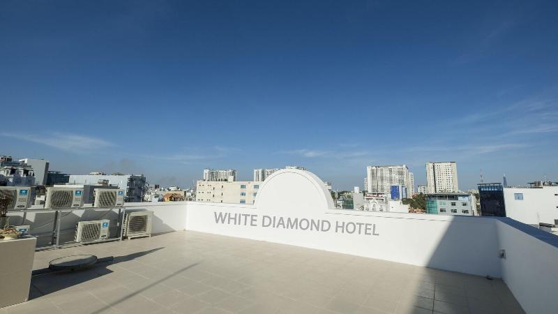 White Diamond Hotel   Airport