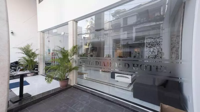 White Diamond Hotel   Airport