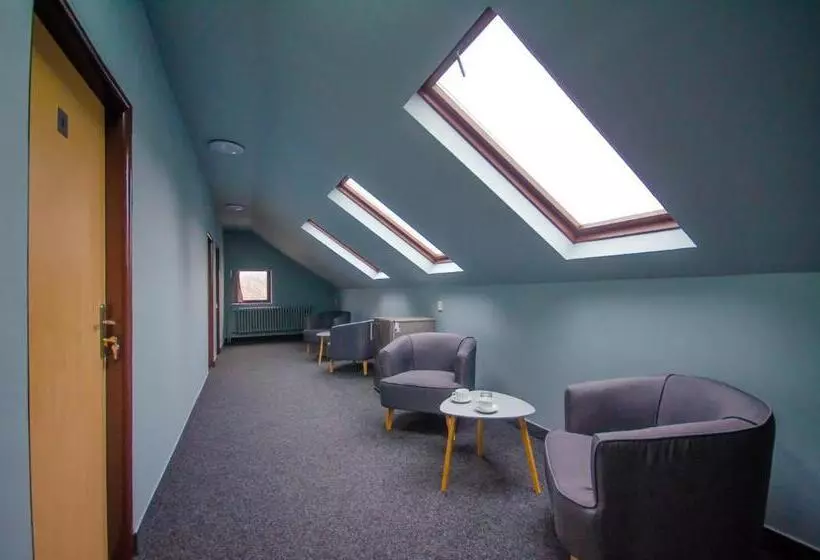 Majatalo Penzion Hády