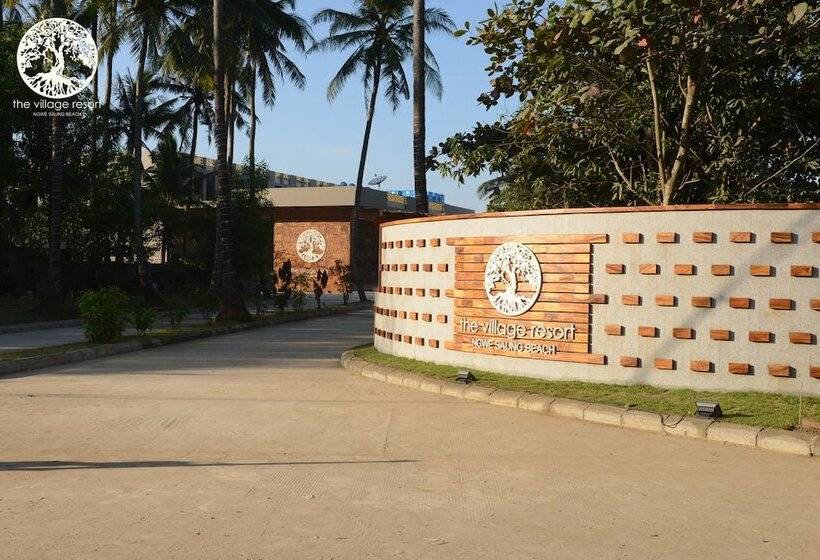 هتل The Village Resort