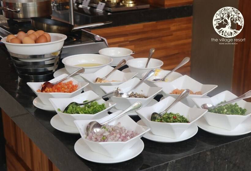 هتل The Village Resort