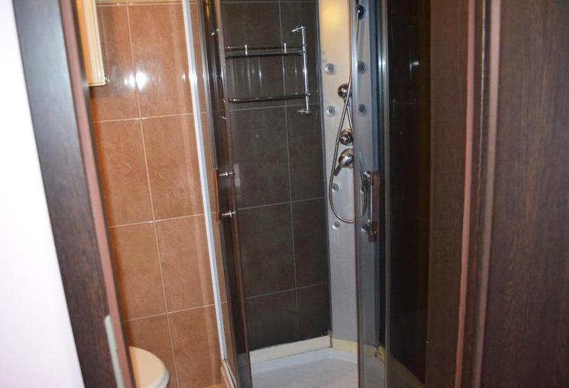 تختخواب و صبحانه Holdfényszállás