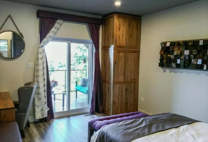 Aamiaismajoitus (B&B) Le Bellevue Modern Lodge