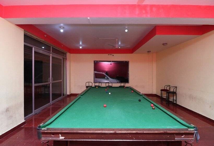 호텔 Collection O Signature Inn