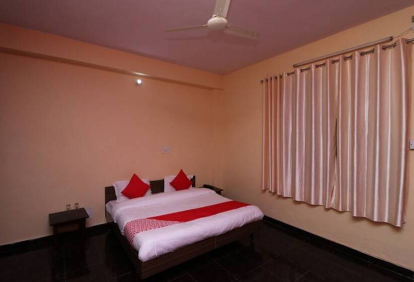 호텔 Collection O Signature Inn