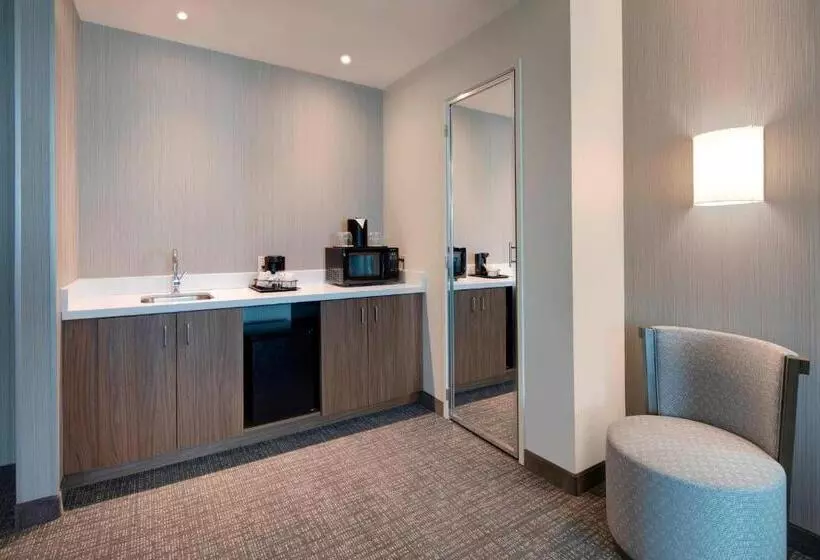 ホテル Courtyard By Marriott Atlanta Vinings/galleria