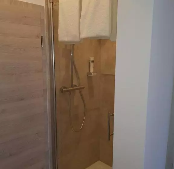 هتل Oberwaldhaus