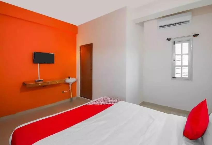 ホテル Oyo 17057 Narayani Residency
