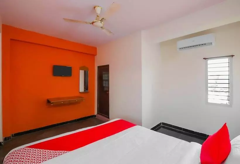 ホテル Oyo 17057 Narayani Residency