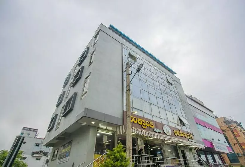 ホテル Oyo 23441 Shree Gowri Comfort