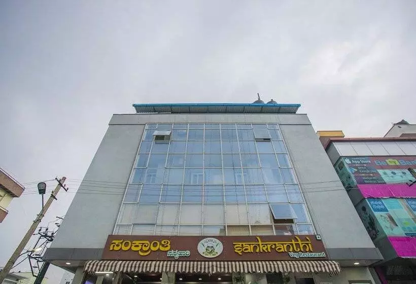 ホテル Oyo 23441 Shree Gowri Comfort