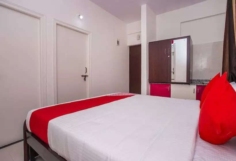 ホテル Oyo 23441 Shree Gowri Comfort
