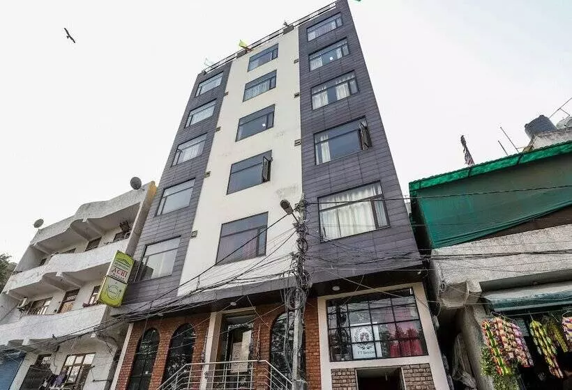 ホテル Oyo 24901 Achi House