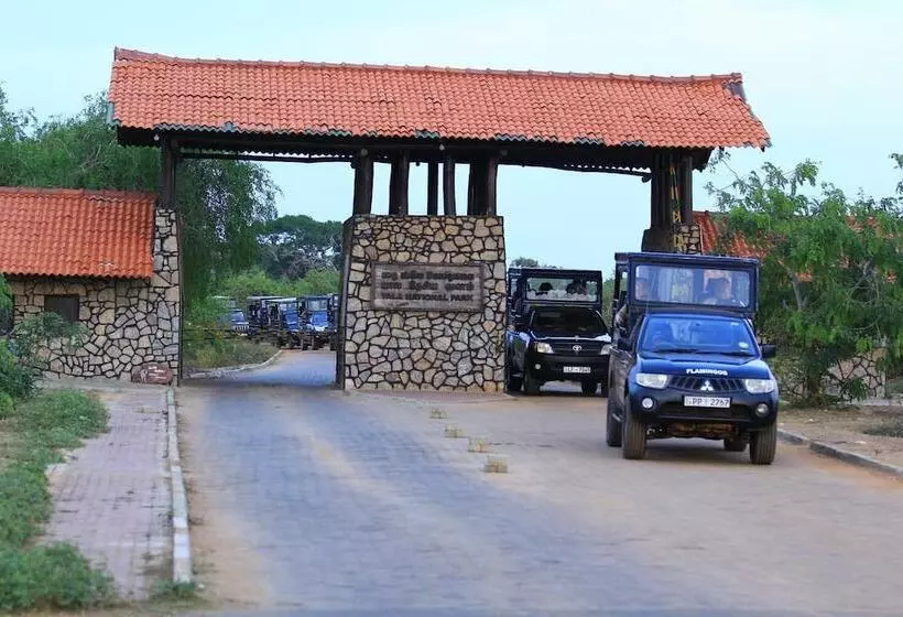 هتل The Campers Lodge Yala