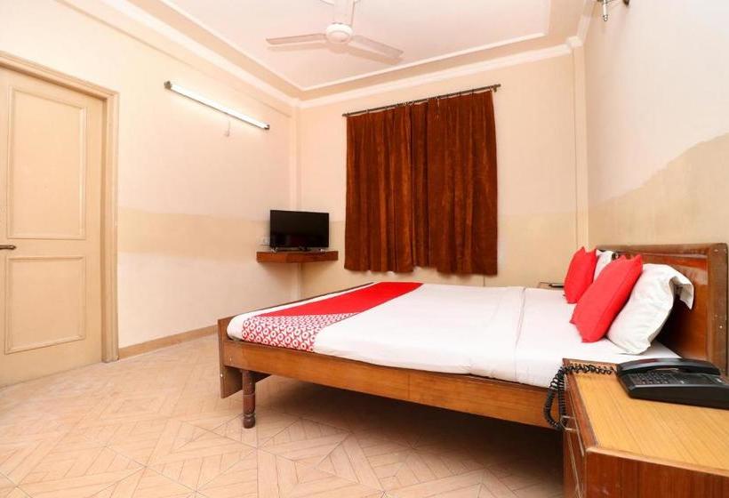 Oyo 24420 Hotel Ilford Lodge