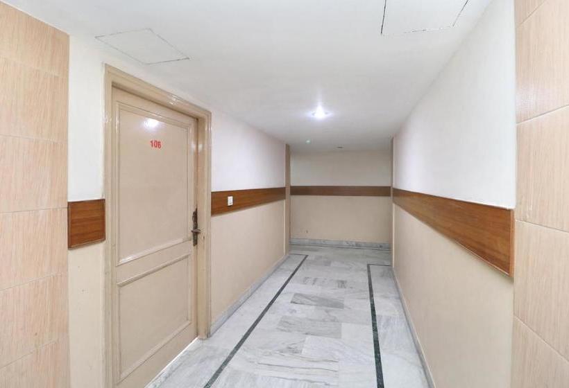 Oyo 24420 Hotel Ilford Lodge