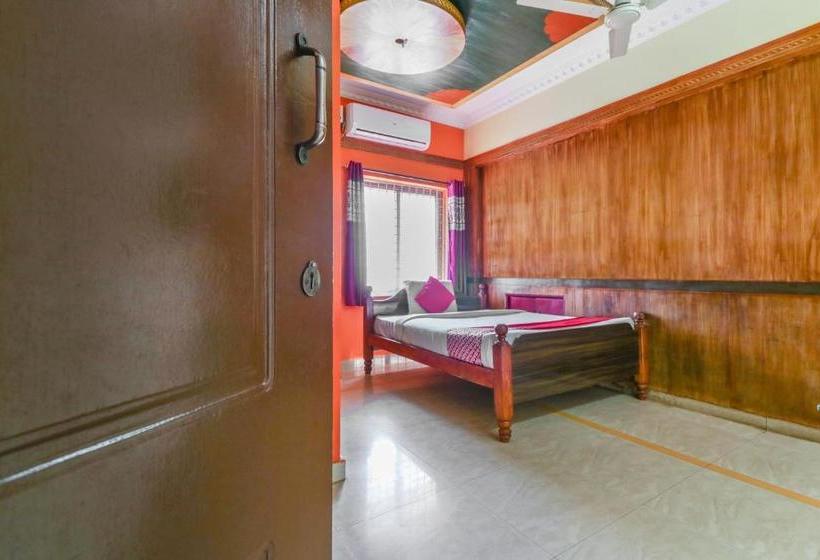 Hotel Flagship Shree Raksha Comforts