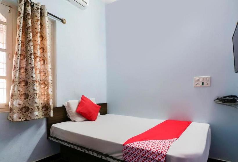 Hotel Flagship Shree Raksha Comforts