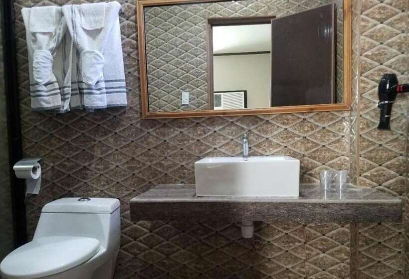 בית מלון כפרי 7 Meadows Inn