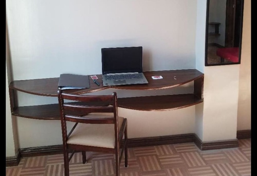 בית מלון כפרי 7 Meadows Inn