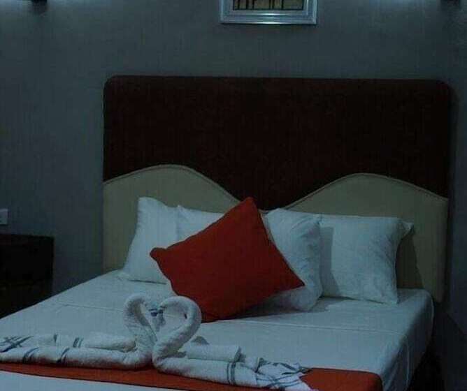 בית מלון כפרי 7 Meadows Inn