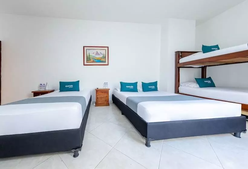 هتل Ayenda 1228 Balcones De La 70