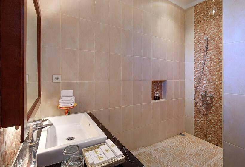 Отель Kubu Gwk Resort