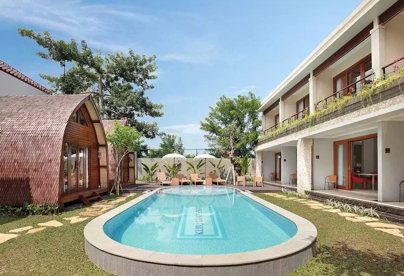 هتل Kubu Gwk Resort