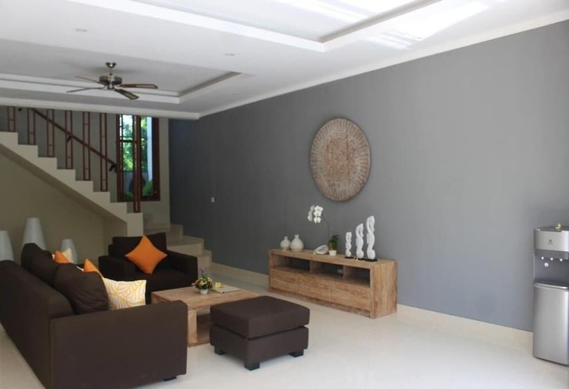 Отель Kubu Gwk Resort