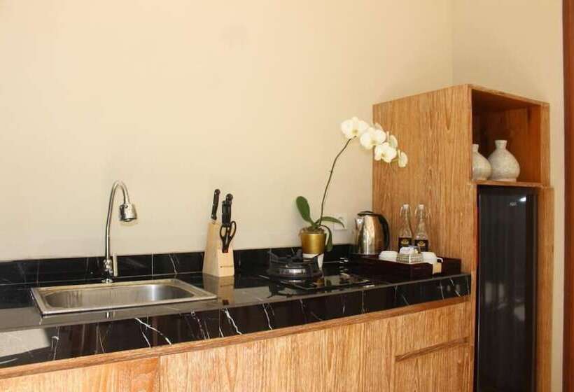 Отель Kubu Gwk Resort