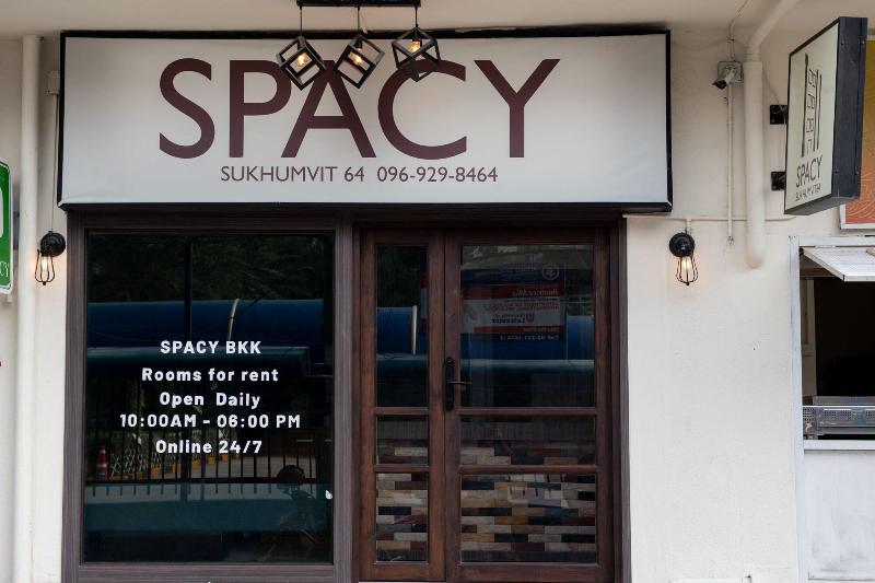 هتل Spacy Bkk