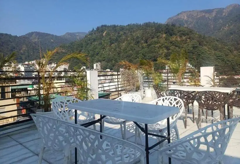 The Hotel Jrs