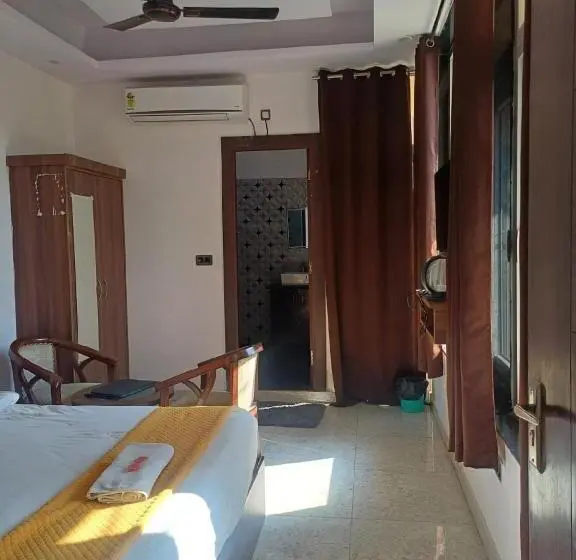 The Hotel Jrs