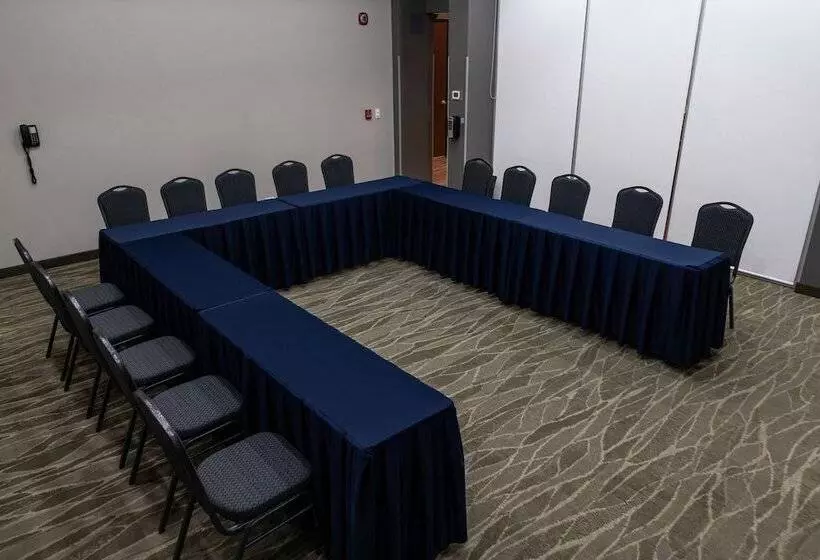 Hotelli Fairfield Inn & Suites By Marriott Mexicali