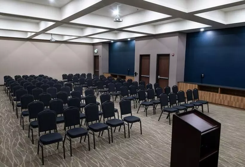 Hotelli Fairfield Inn & Suites By Marriott Mexicali