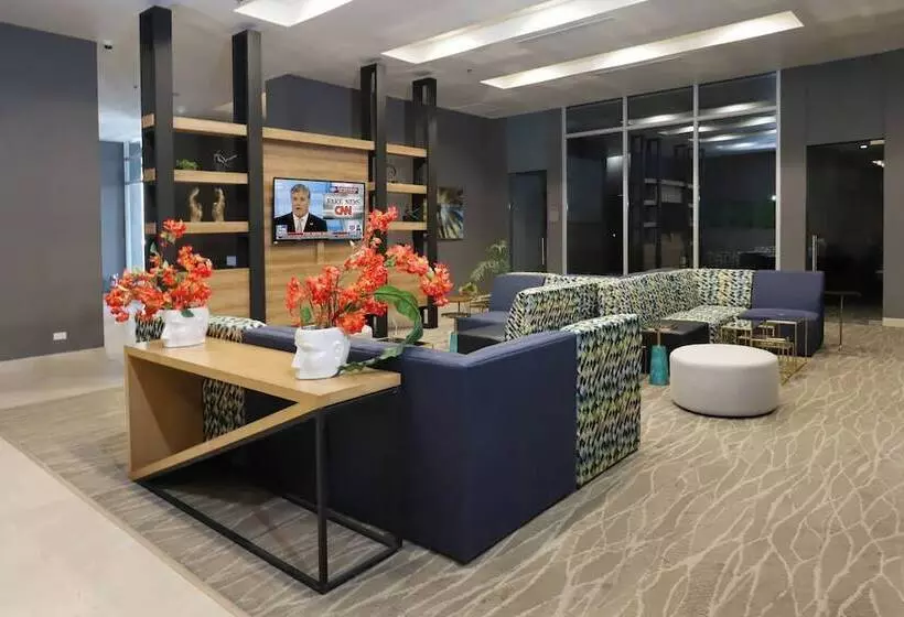 Hotelli Fairfield Inn & Suites By Marriott Mexicali