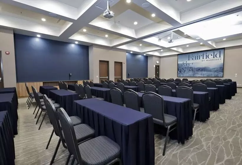 Hotelli Fairfield Inn & Suites By Marriott Mexicali