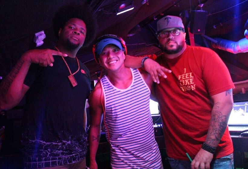 酒店 Grand Islander