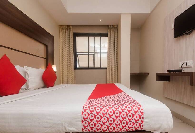 Oyo 19936 Hotel Krishna