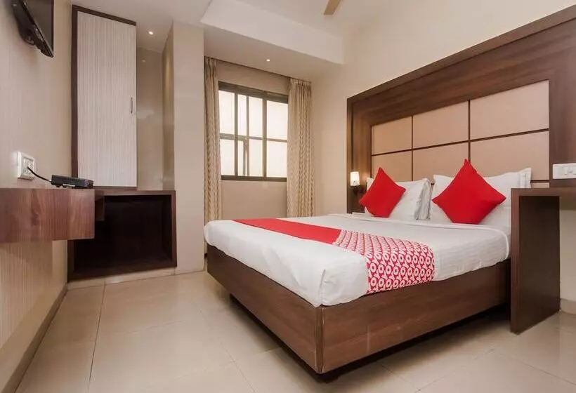 Oyo 19936 Hotel Krishna
