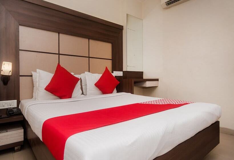 Oyo 19936 Hotel Krishna