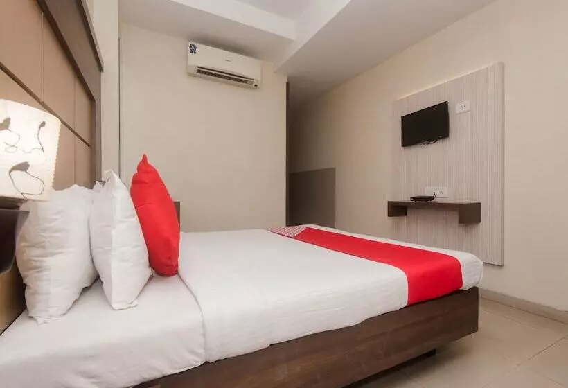 Oyo 19936 Hotel Krishna
