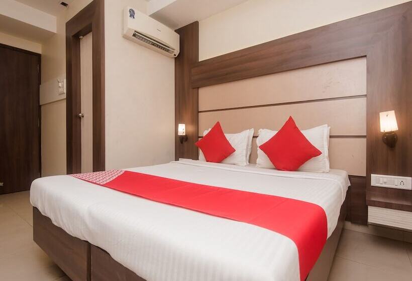 Oyo 19936 Hotel Krishna