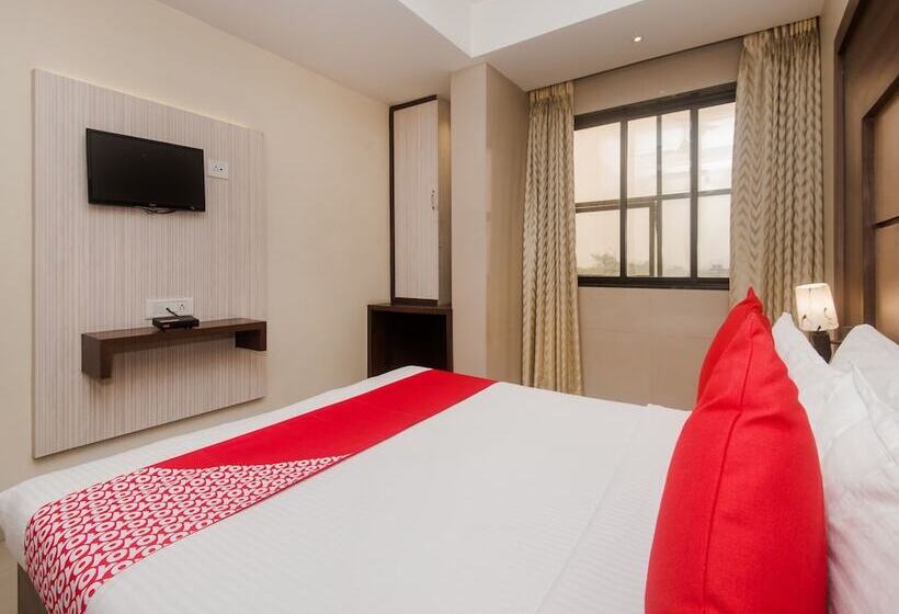 Oyo 19936 Hotel Krishna