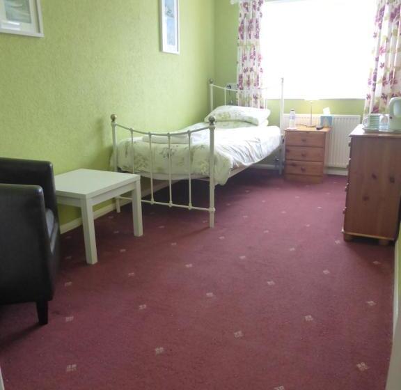 Пансион Bay Court