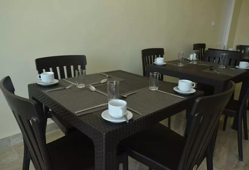 تختخواب و صبحانه Alsultan Hostel