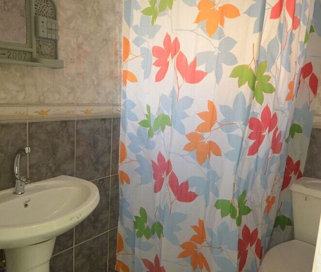 تختخواب و صبحانه Alsultan Hostel