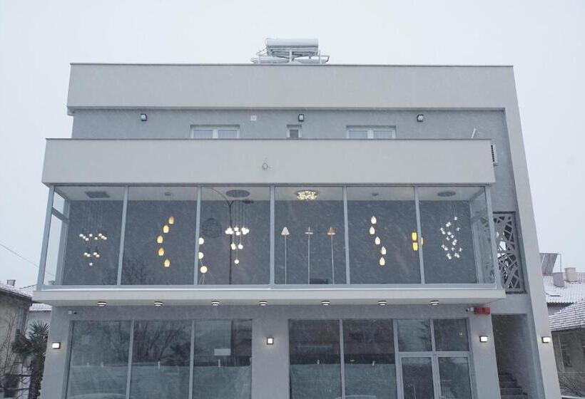 Boulevard Apartments